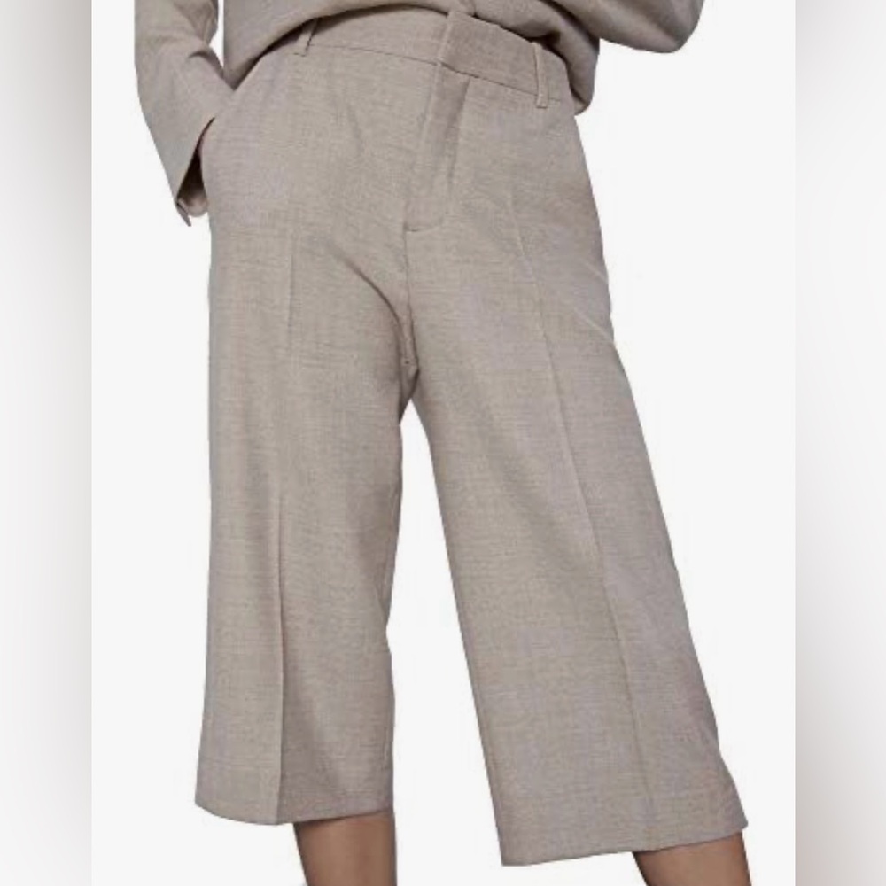 Zara Beige Wide-Leg Bermuda Shorts